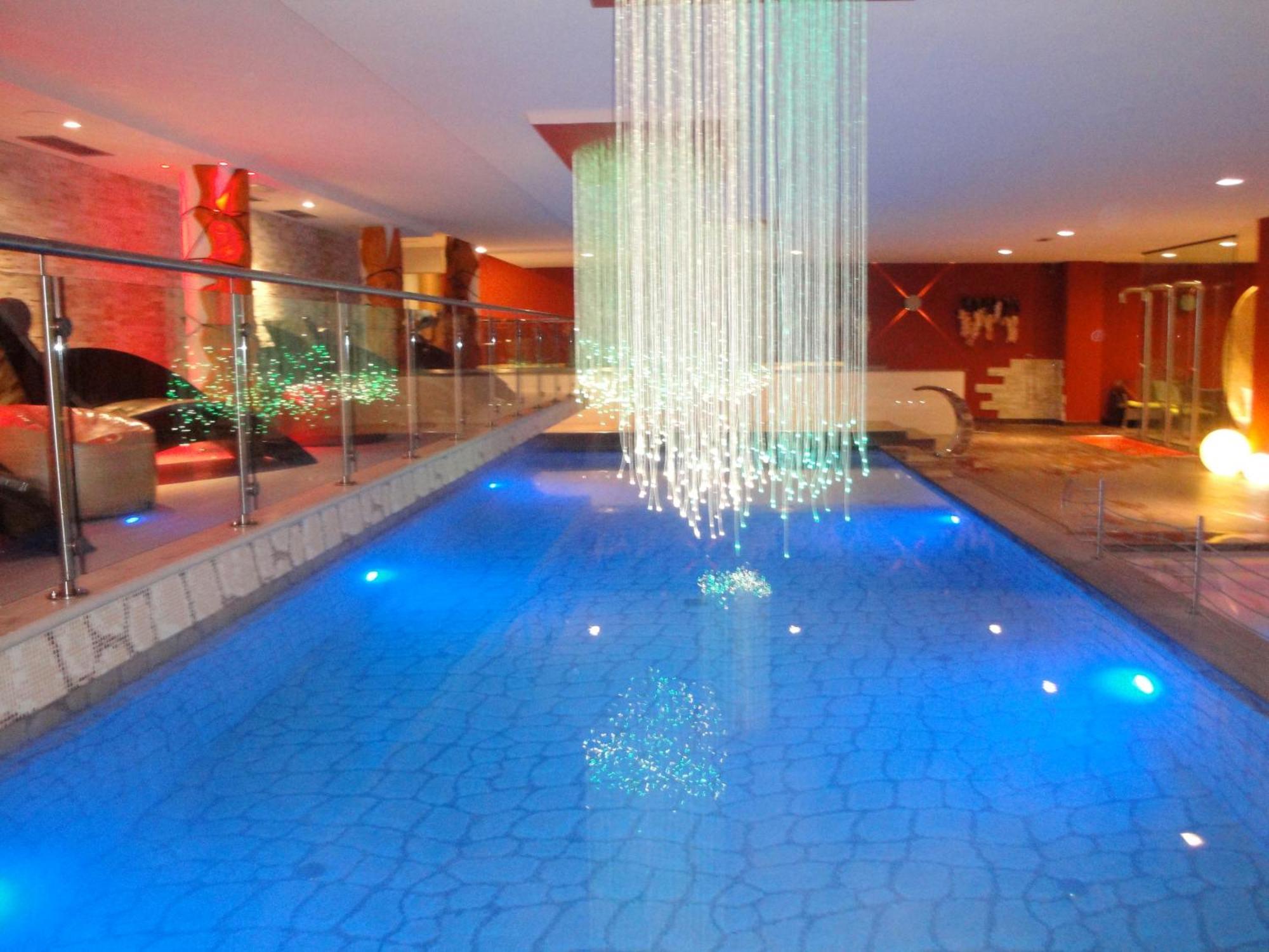 Design Oberosler Hotel Madonna Exterior foto
