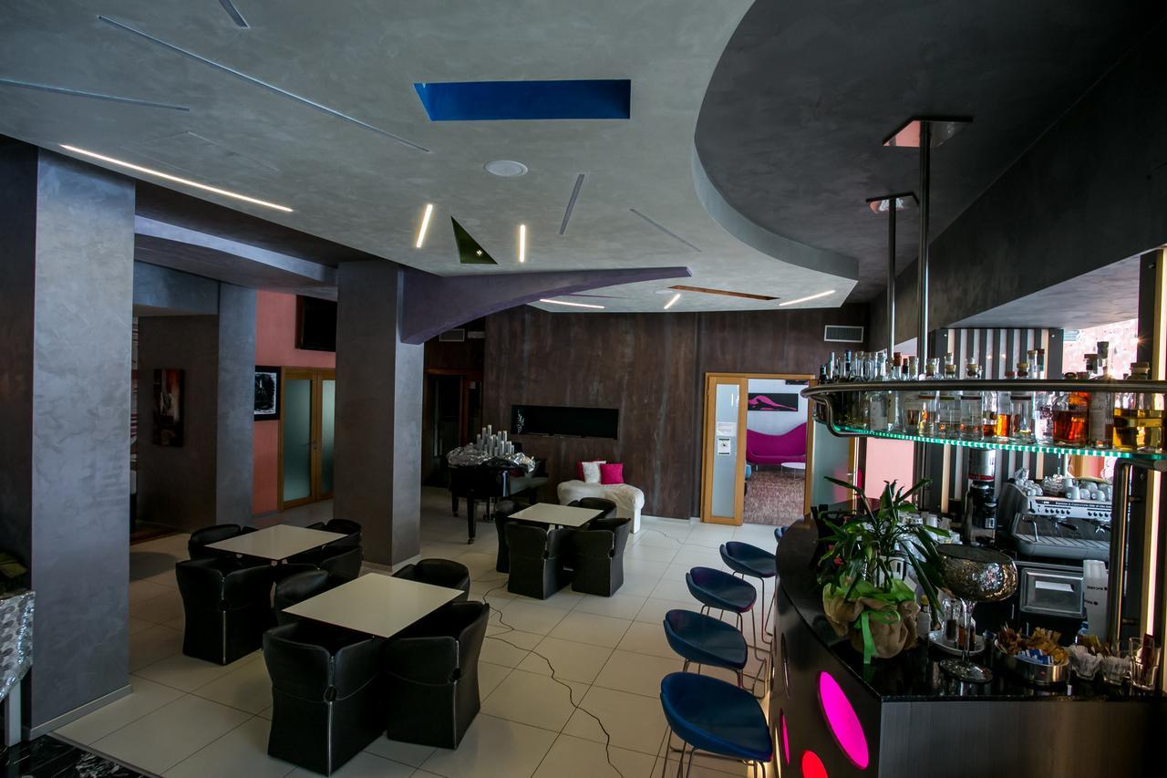 Design Oberosler Hotel Madonna Exterior foto