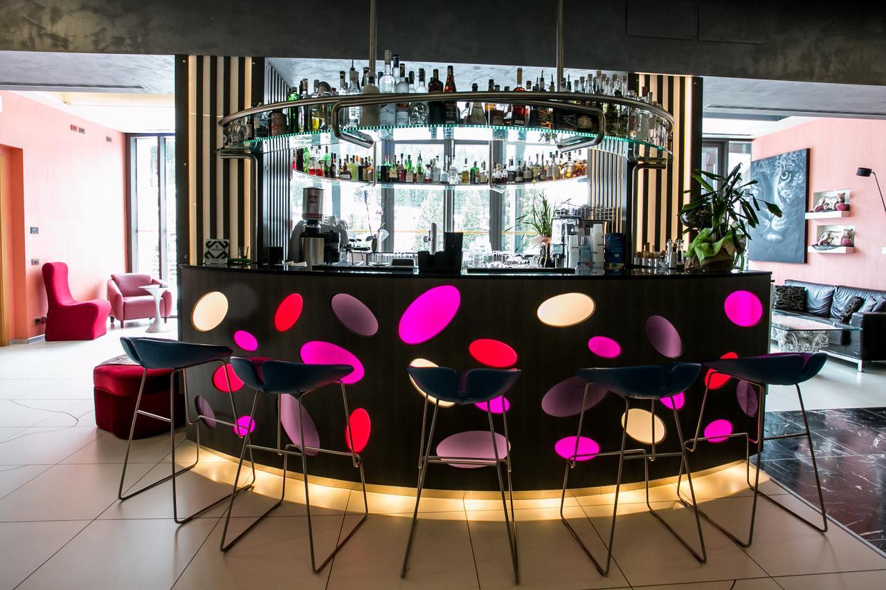 Design Oberosler Hotel Madonna Exterior foto